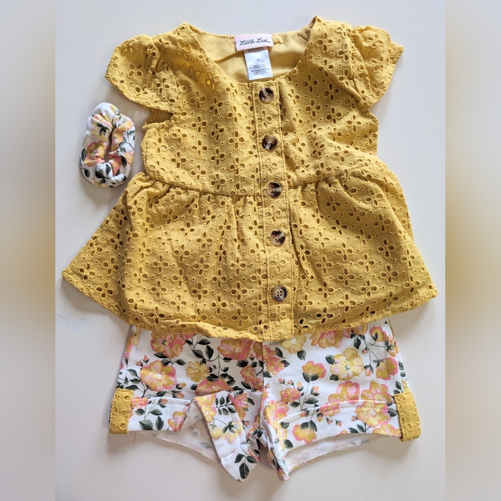 Little Lass 2-Piece Eyelet Shorts Set, Size 2T